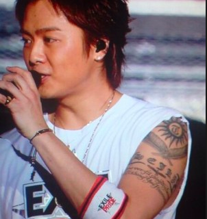 Takahiroの右腕のタトゥーは板野友美 消した噂の真相やデザインの意味について 芸能プレス